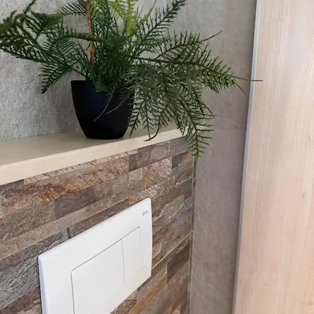 Lana 2 Apartment